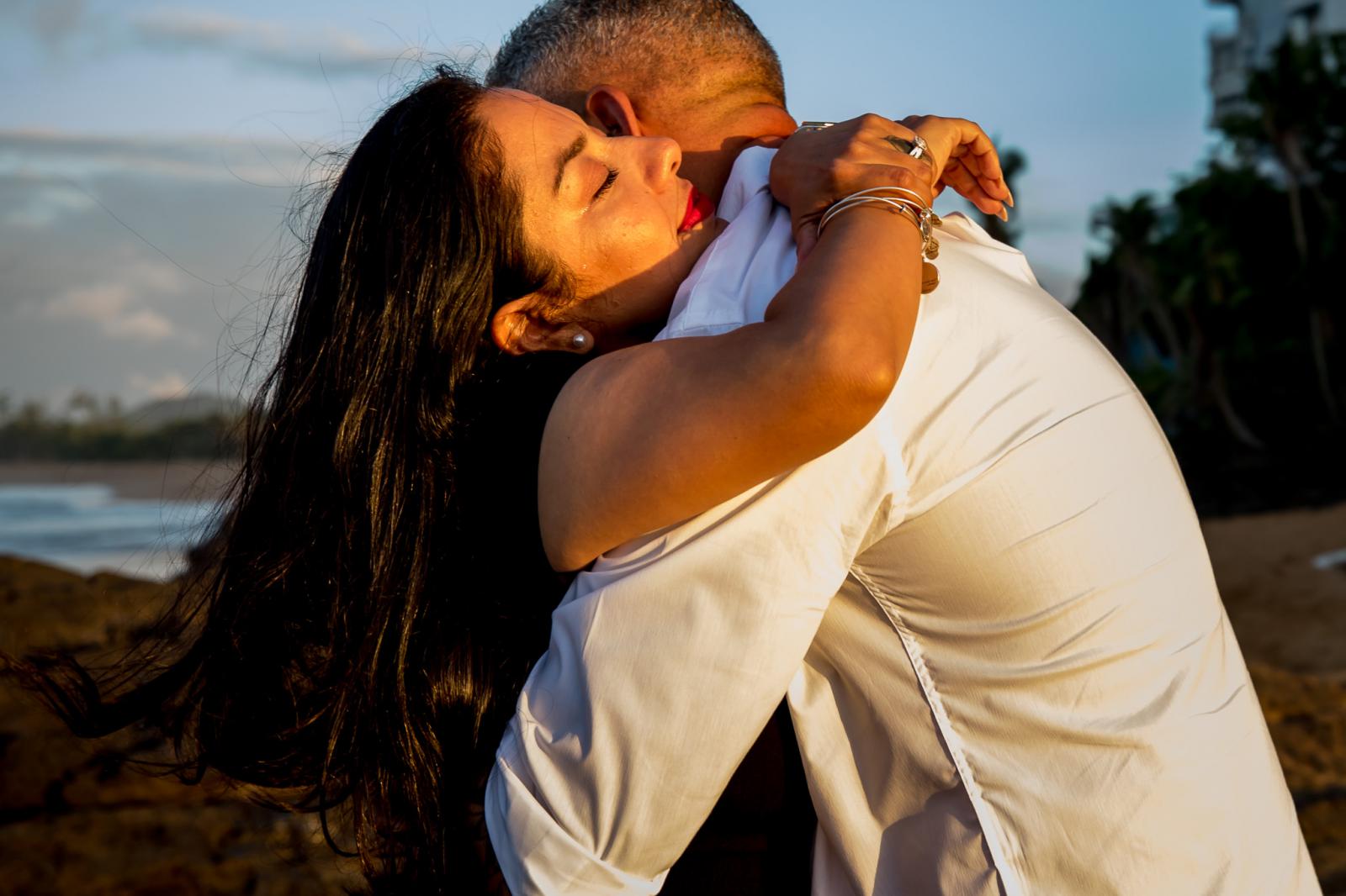 Huwelijksaanzoek strand in Puerto Rico door bruidsfotograaf Den Haag