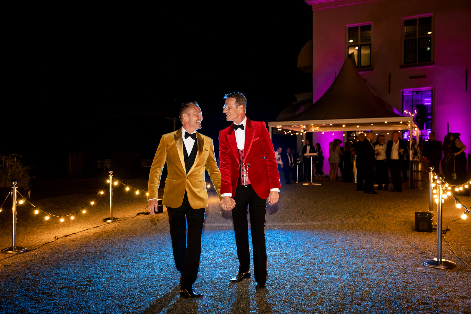 Trouwfotograaf Homohuwelijk Den Haag Sparkler Exit landgoed te Werve