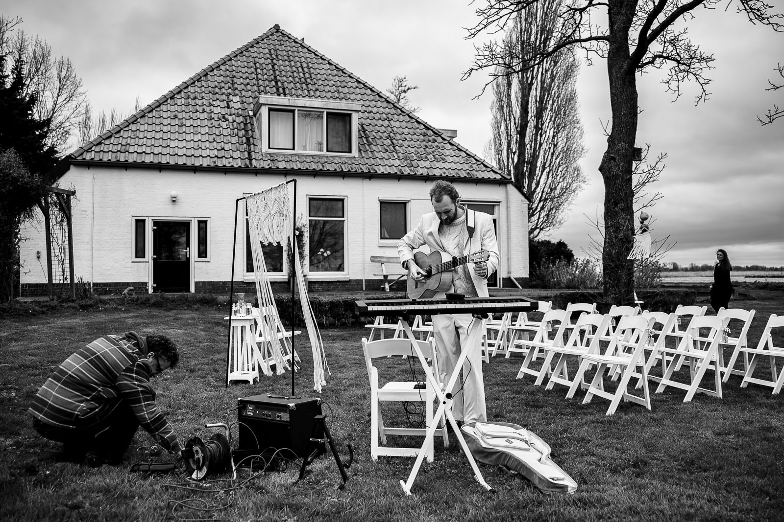 Voorbereidingen bruiloft in Warten Trouwfotograaf Leeuwarden Friesland