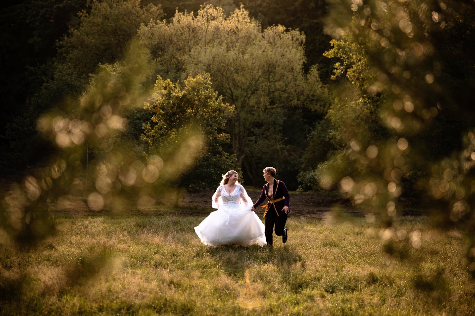 Twee bruiden bij Kasteel De Hooge Vuursche Baarn | Daphne en Marloes