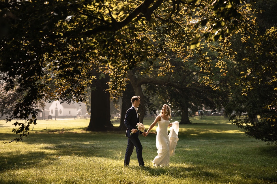 Een herfstbruiloft op Kasteel Hoekelum en het Koetshuis| Trouwfotograaf Bennekom | Wendy en Erwin