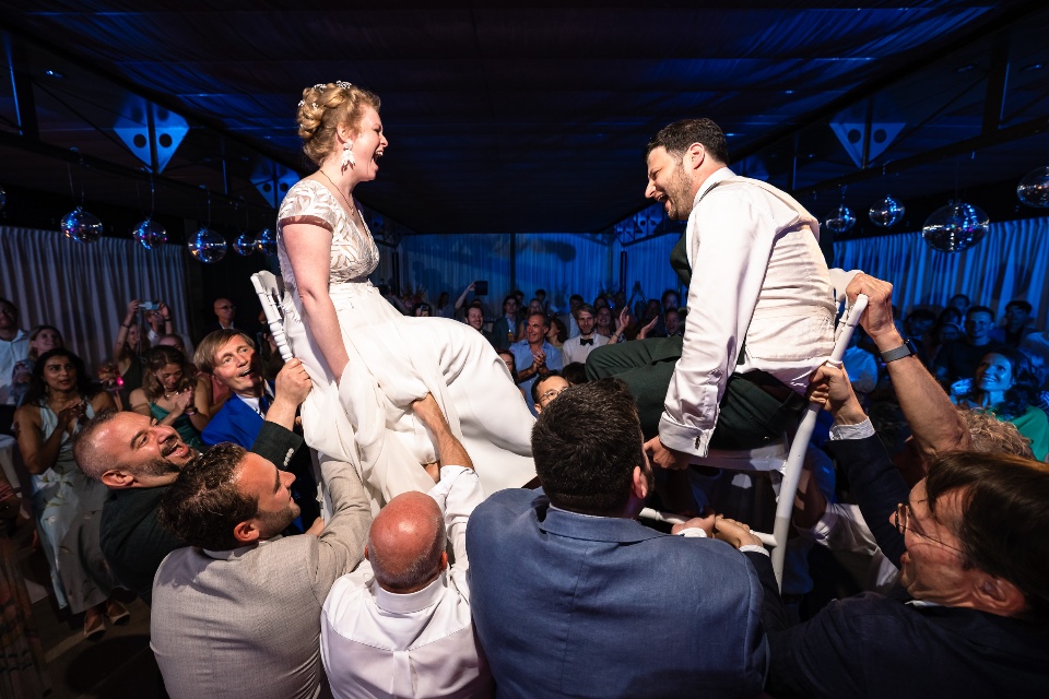 Een stijlvolle bruiloft met Joodse tradities | Hanneke & Dennis
