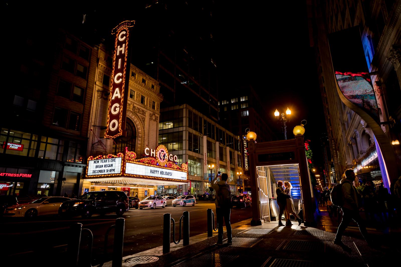 Chicago Theatre engagement shoot 