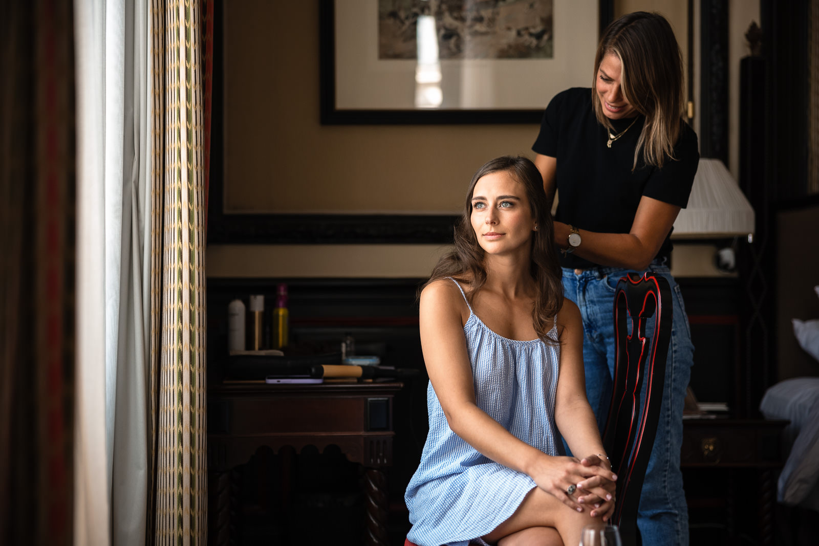 Bride preperations at hotel des indes the hague Intimate Beach Wedding Photographer
