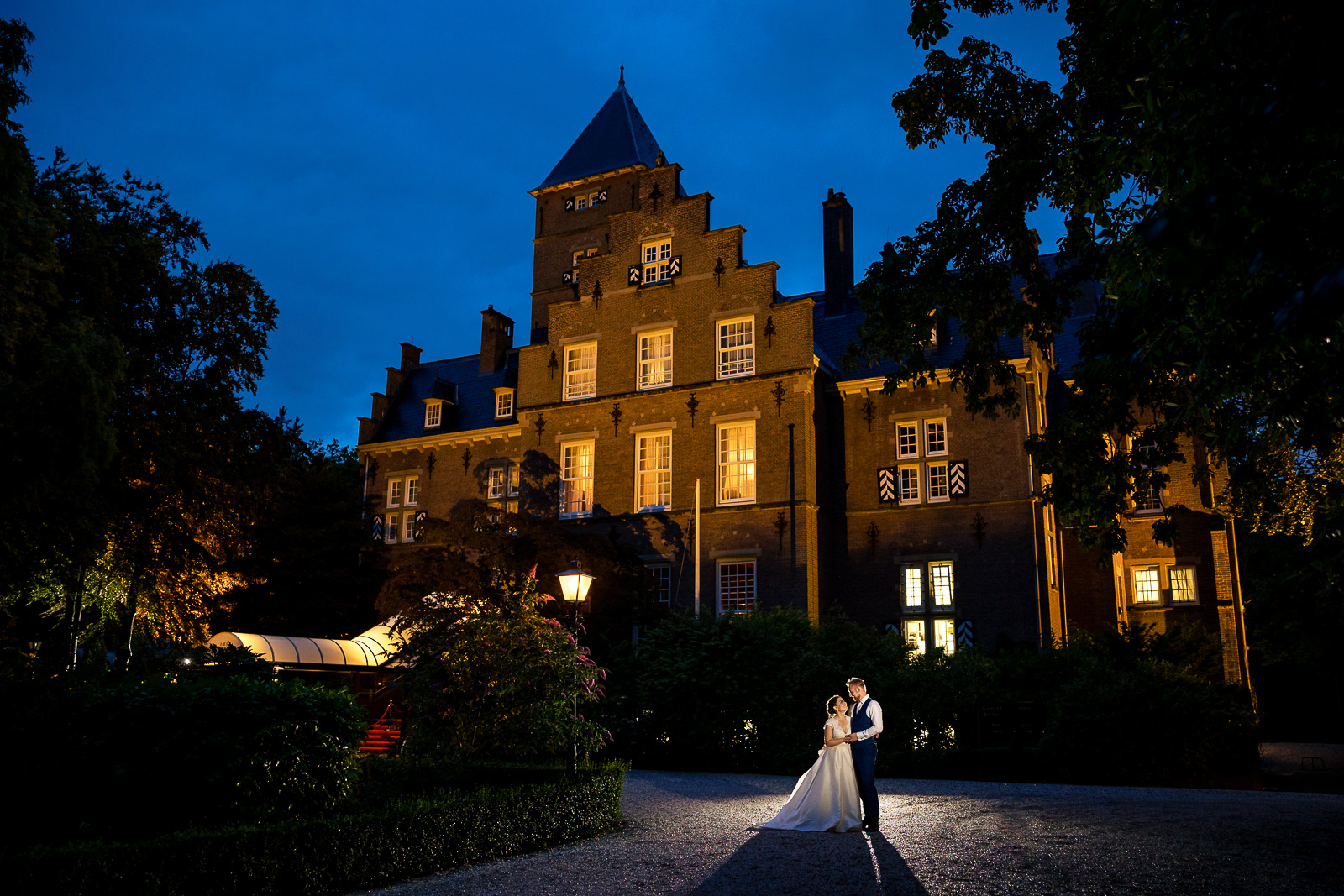 Creatieve avond foto's blauwe uur door trouwfotograaf Den Haag