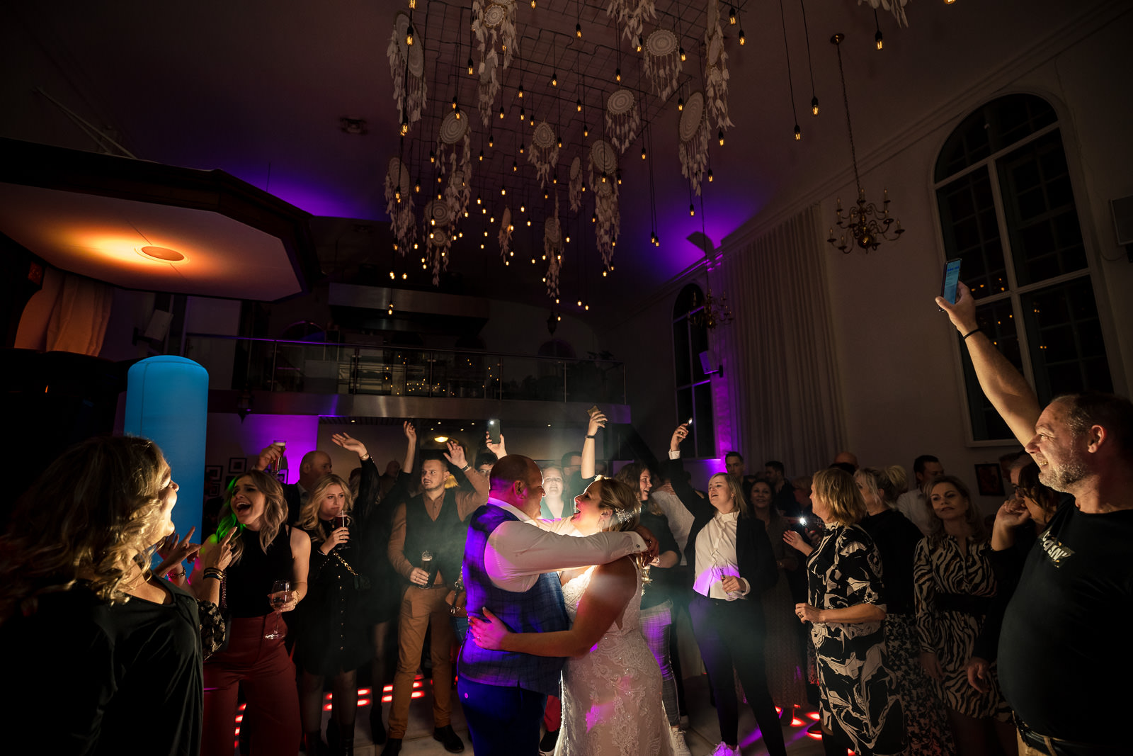 laatste dans bruidspaar restaurant oost Trouwfotograaf Roosendaal