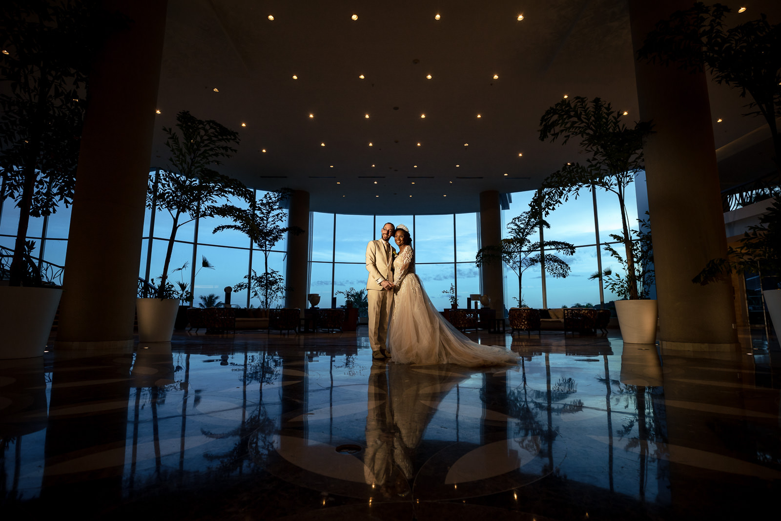 Destination wedding photographer Panama Westin Playa Bonita with wedding couple