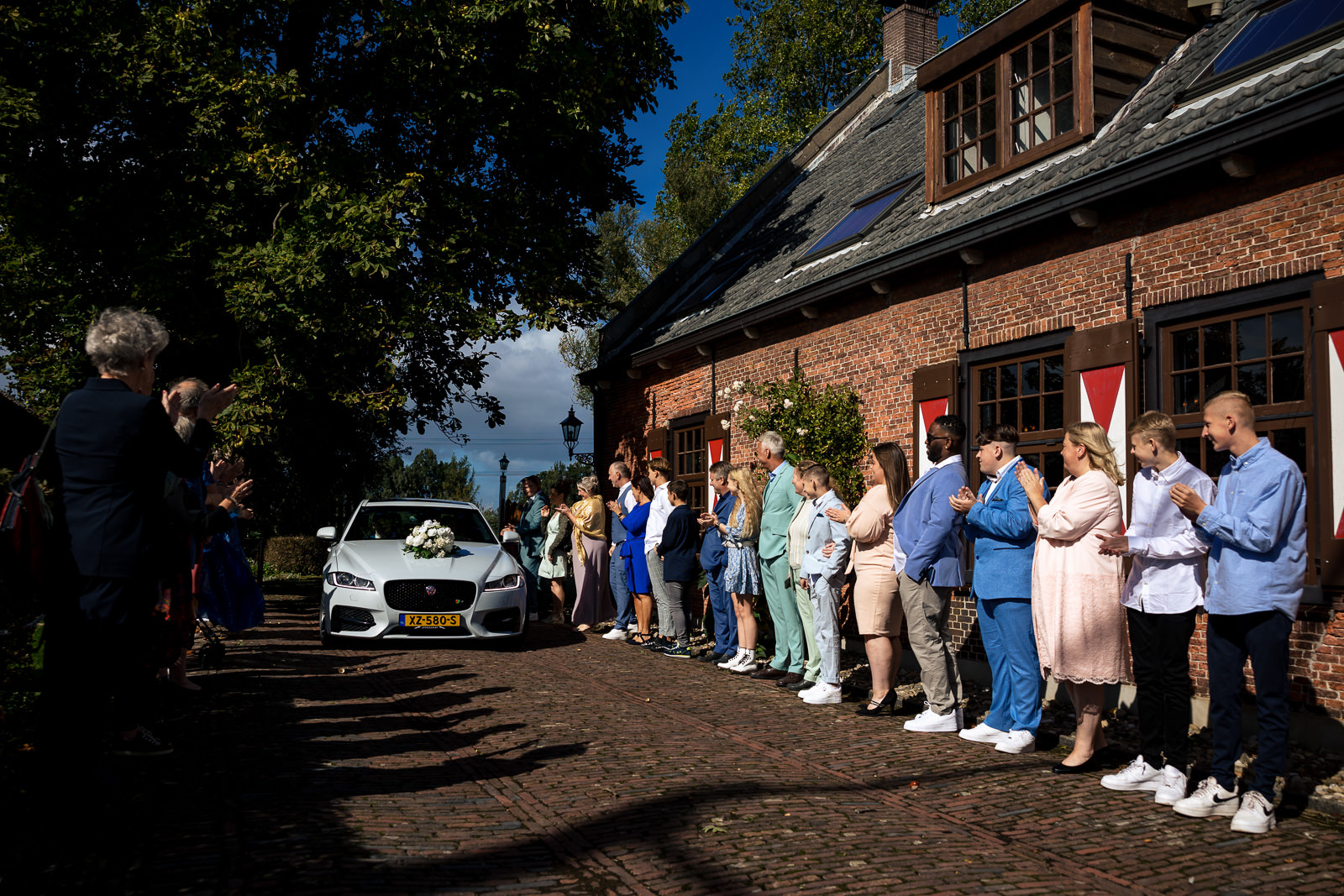 Trouwfotograaf Westland aankomst bruidspaar bij De Zwetburch