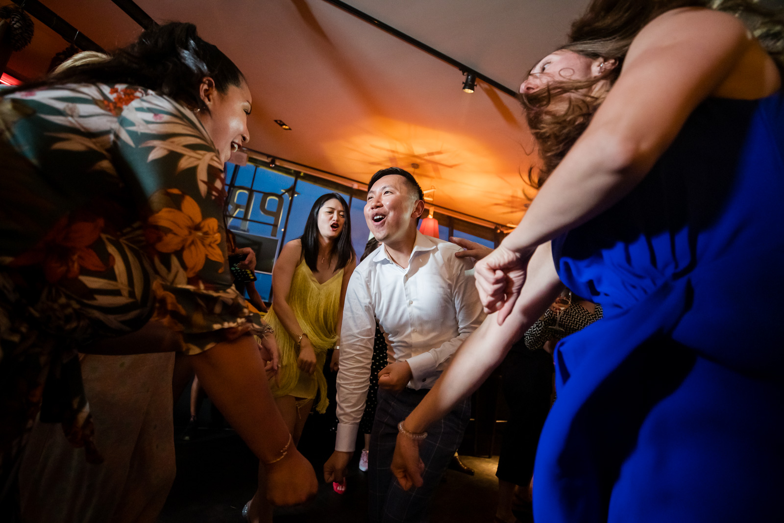 Trouwfeest aan de maas homohuwelijk door bruidsfotograaf Rotterdam