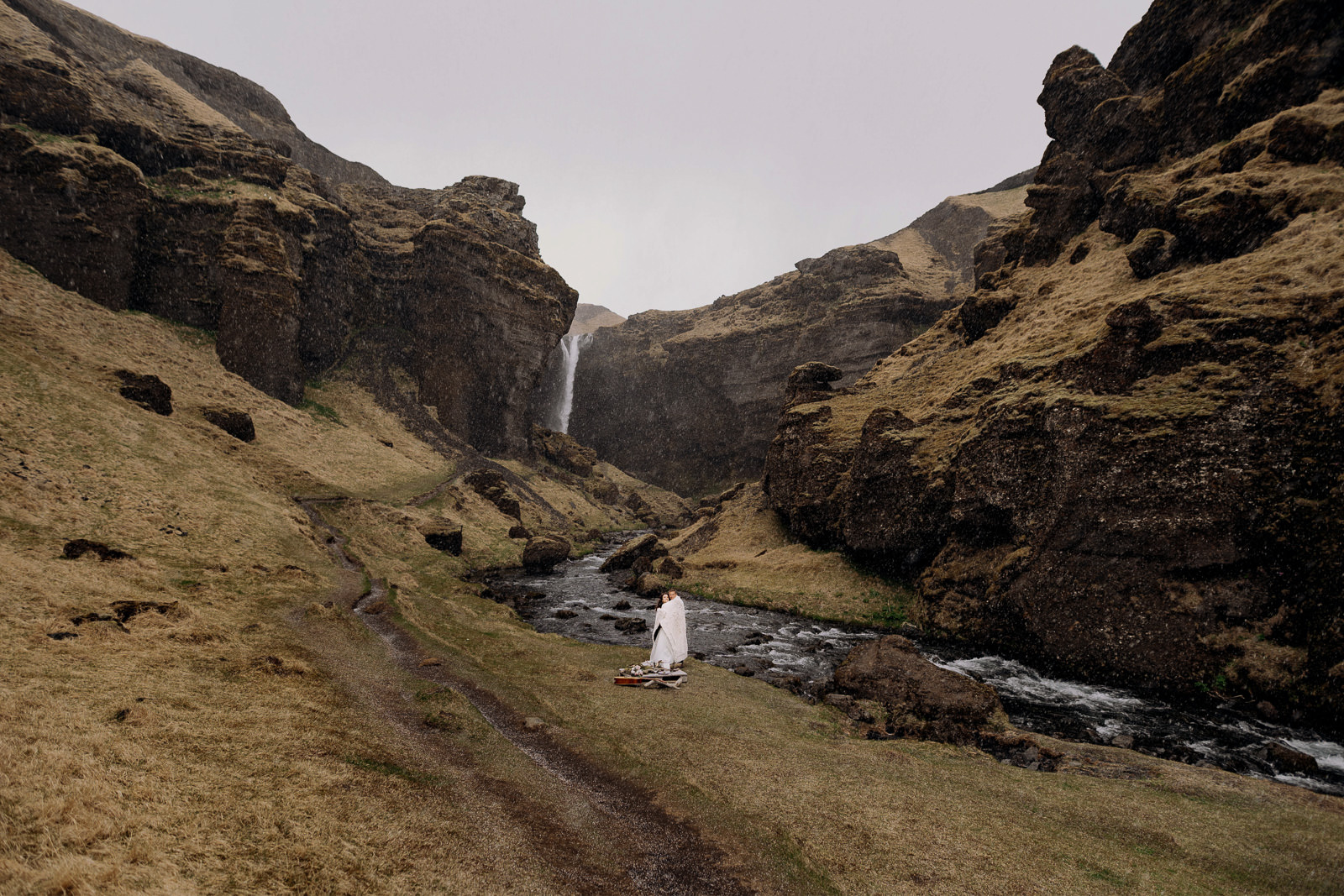 After wedding shoot in IJsland