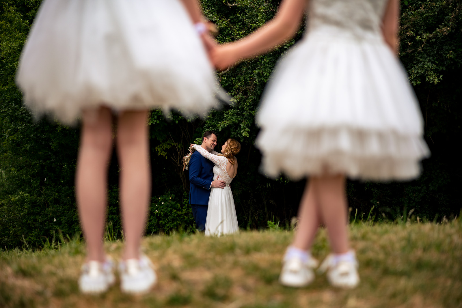 Trouwfotograaf Den Haag fotoshoot met bruidspaar en kinderen