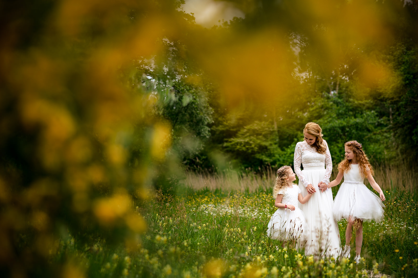 Trouwfotograaf Den Haag fotoshoot met bruid en kinderen