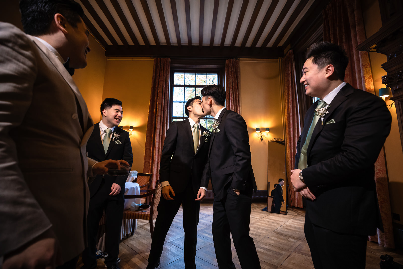 Luxe Chinese kasteel bruiloft deurspelletjes bruidsjonkers