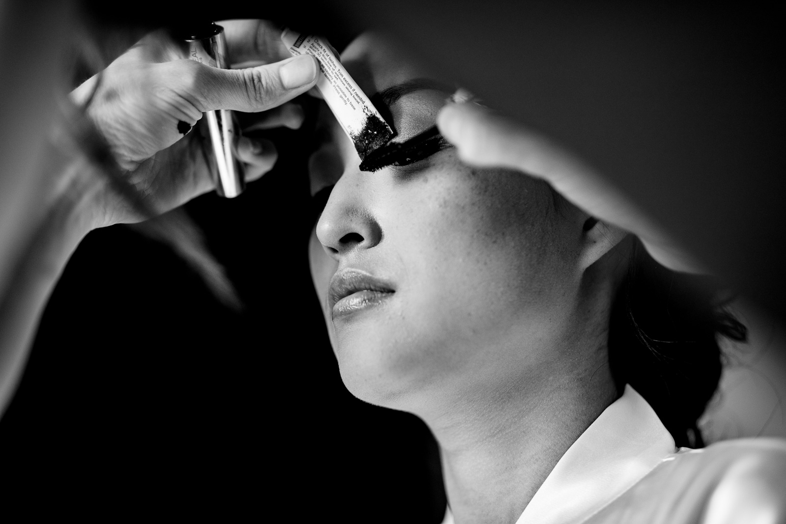 Prachtige haar en make-up Chinese bruid in Kurhaus Scheveningen bruidsfotograaf Den Haag