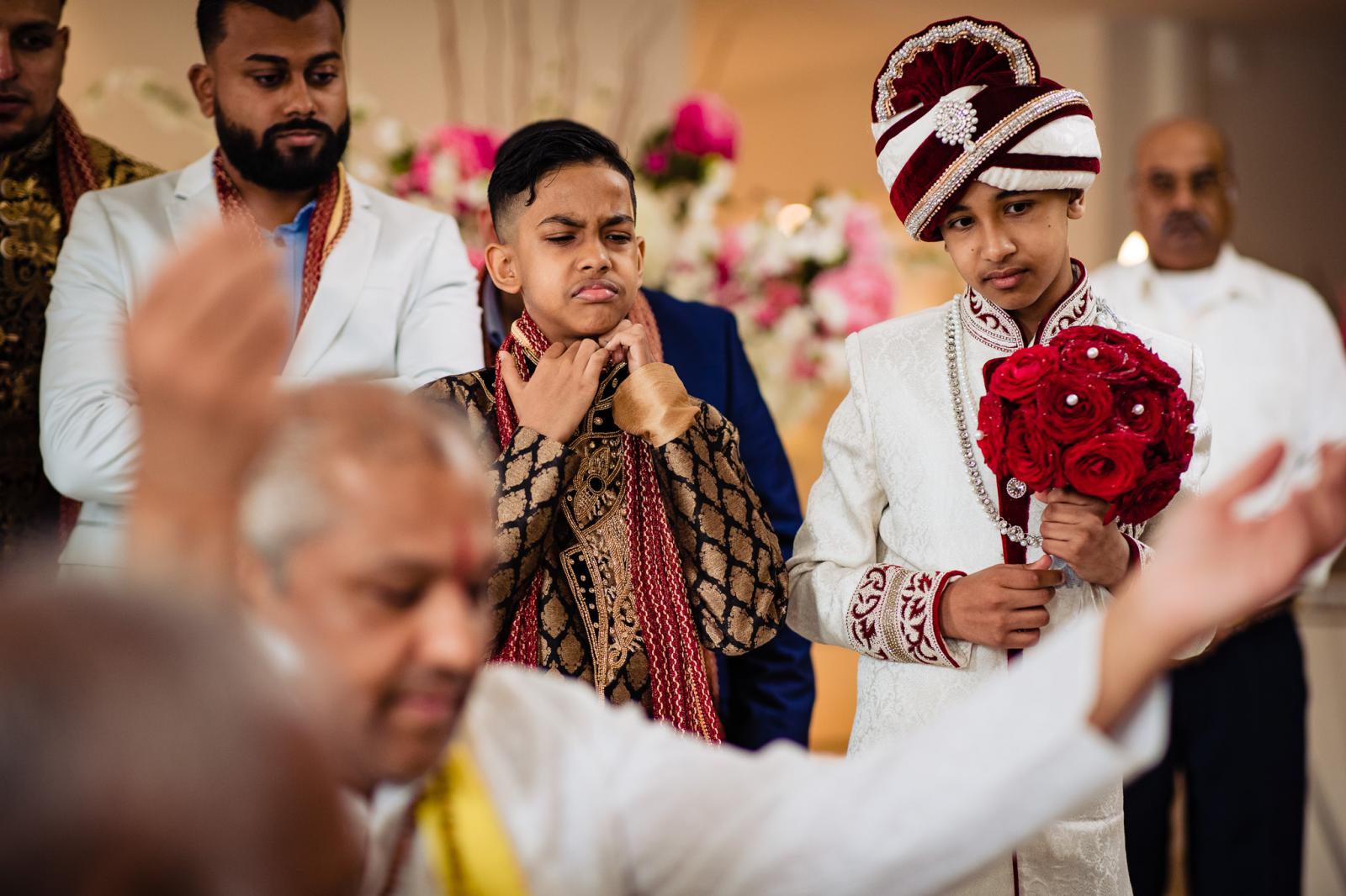 trouwfotograaf hindoestaanse ceremonie bruidegom rey events almere