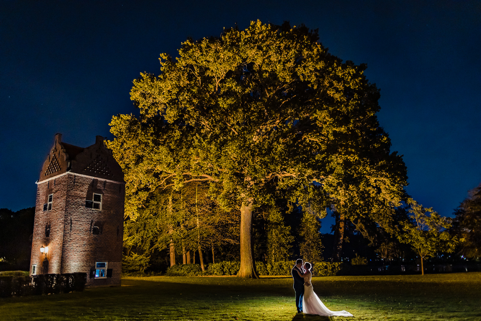 Avond fotoshoot bij landgoed te werve rijswijk trouwfotograaf den haag