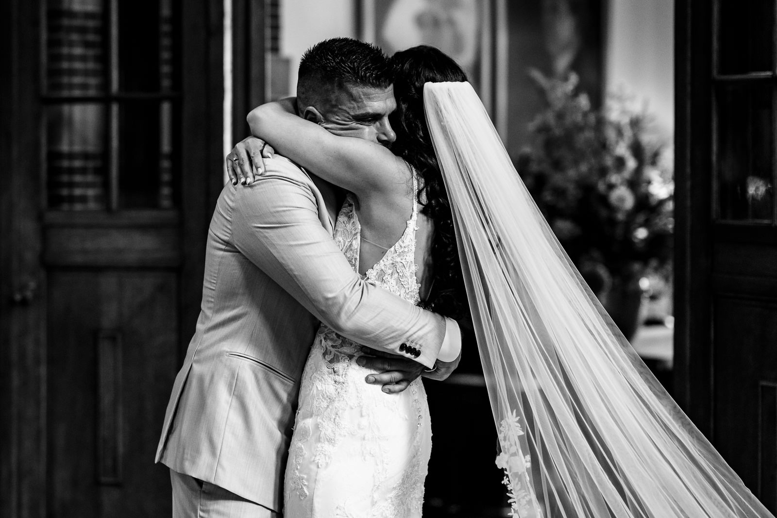 Emotionele firstlook bij kasteel de Wittenburg in Wassenaar