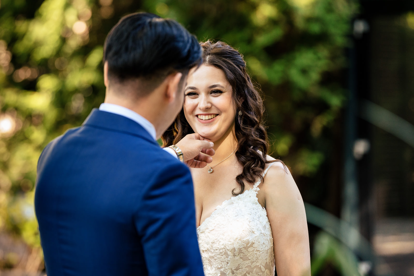 Trouwfotograaf Chinese bruiloft first look bruidspaar reactie bruid
