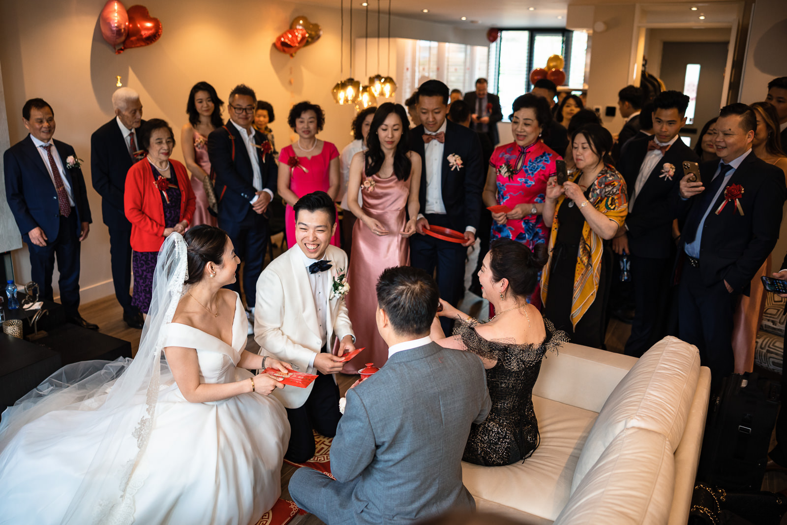 Traditionele Chinese thee ceremonie Trouwfotograaf Rotterdam Wereld Museum en Huis ter Duijn Noordwijk